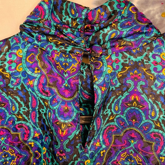 Vintage Notations Petite Turtle Neck Pattern Blouse - Picture 5 of 7